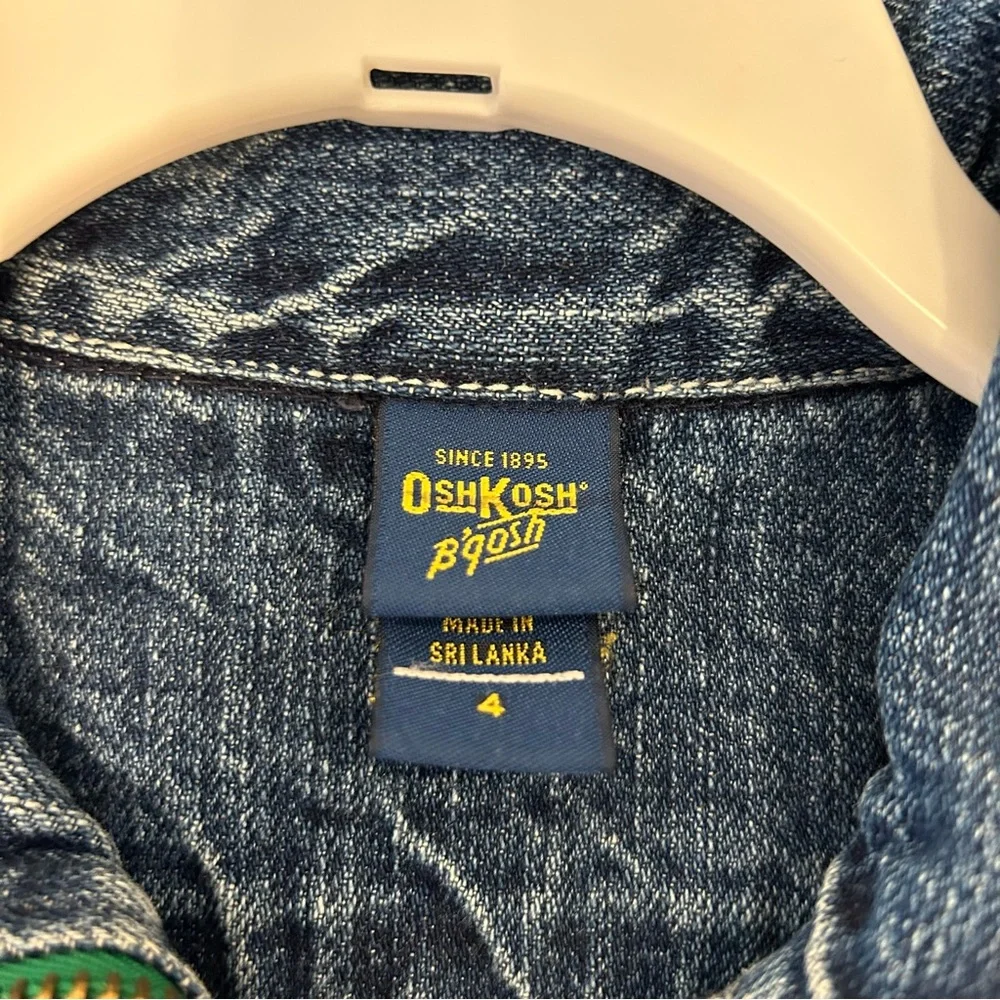 OshKosh B’Gosh Girls‎ size 4 zip up Jean Jacket